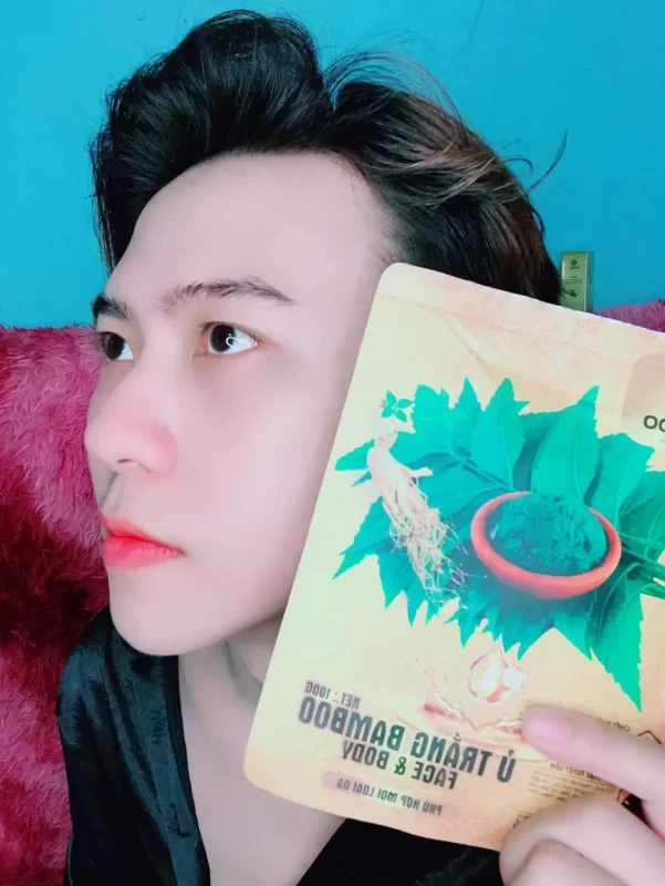 Đàn ông sử dụng ủ trắng