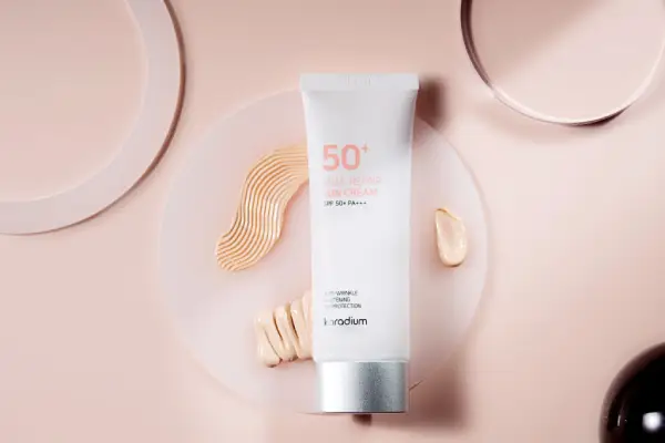 TOP 10 kem chống nắng đi biển tuyệt vời cho mùa hè 11 Kem chống nắng Karadium Snail Repair Sun Cream SPF50+