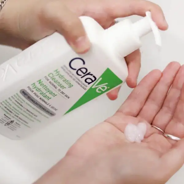 Review sữa rửa mặt Cerave có tốt không? Giá bán như thế nào? 4 Sữa rửa mặt cho da khô Cerave Hydrating Facial Cleanser