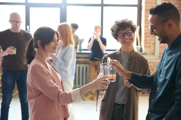 Nguyên tắc trong giao tiếp, ứng xử thành công 6 Bí mật của ngôn ngữ không lời
