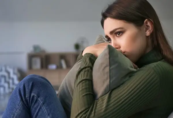 Chấp nhận và đối mặt với nuổi buồn là cách xử lý nỗi buồn hiệu quả