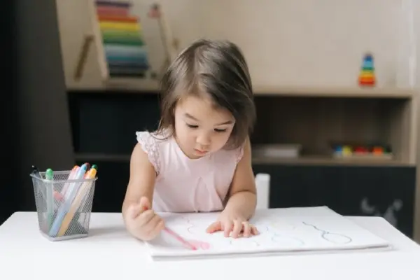 Làm sao phát triển sự nghiệp khi đã làm mẹ? 4 Tìm những hoạt động cho con tự chơi không cần ba mẹ ở cạnh