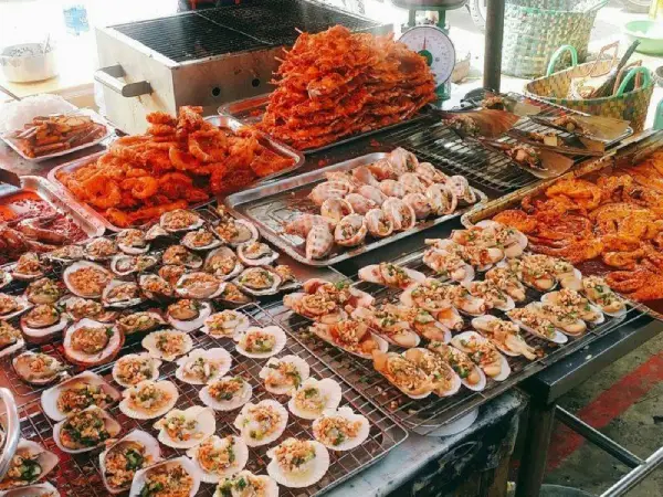 Chợ hải sản Hàng Dương