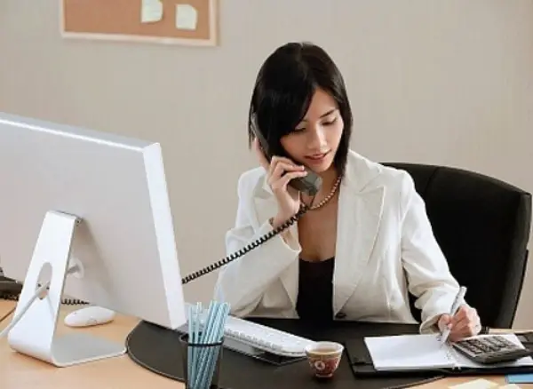 Sự thật phũ phàng về cuộc sống giúp bạn trưởng thành 4 Sẽ luôn luôn có người khác xinh đẹp, trẻ trung và giỏi giang hơn bạn