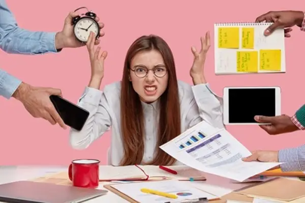 Không ôm đồm nhiều việc và “cầu cứu” khi cần