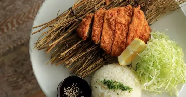 Thịt heo tẩm bột chiên giòn "siêu cuốn"