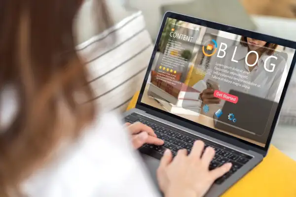 Tạo blog/ website chia sẻ kiến thức, trải nghiệm