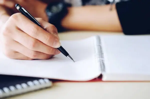 Chuẩn bị bản thảo hoặc đề cương