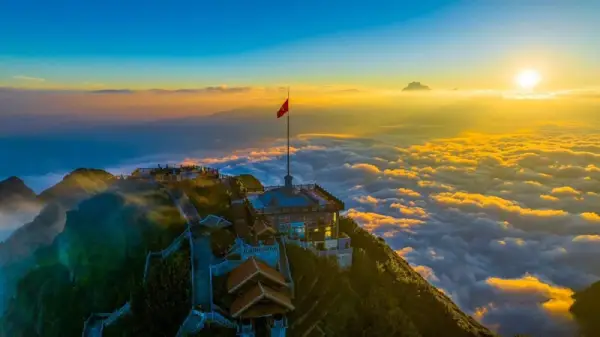 Sun World Fansipan Legend - Chạm đến nóc nhà Đông Dương