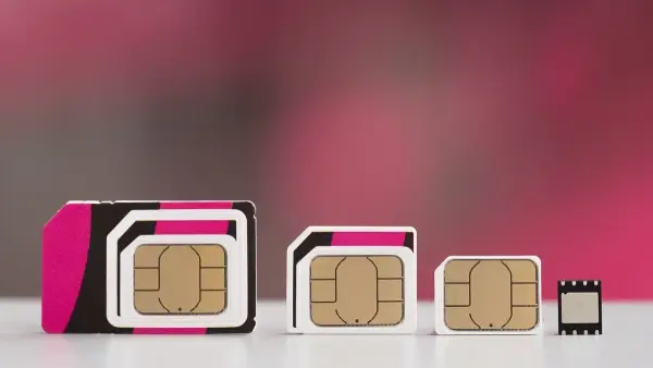 So sánh sự giống nhau giữa 2 SIM vật lý và eSIM