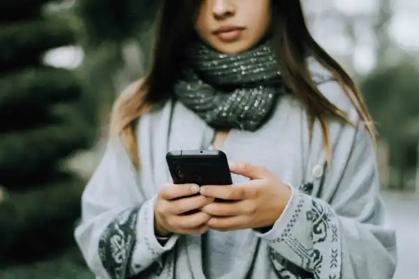 Không chia sẻ mật khẩu và mã PIN