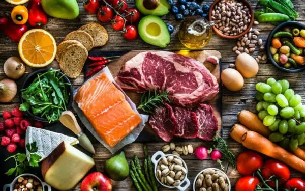 Đừng tiết kiệm bữa ăn chất lượng khiến bạn nghèo đi